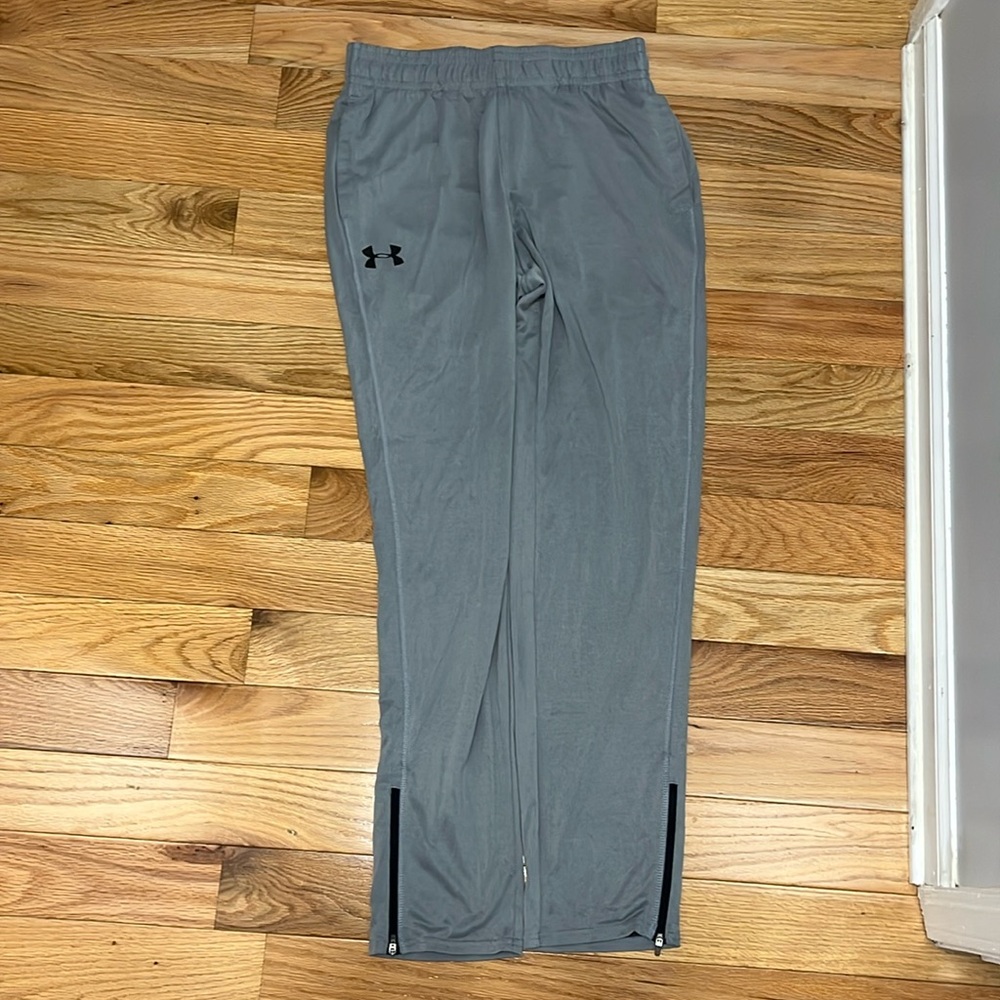 New Under Armour Loose Heat Gear Track Pants